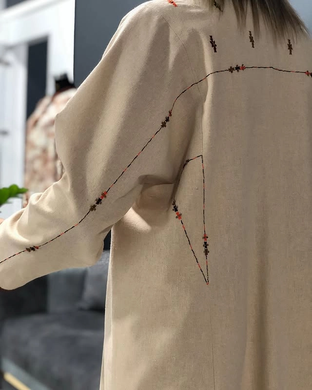 Türkmen fasonlar pombarh fasonlar Fasonlar 2025 fasonlar fason moda modalar Bezen bezen Türkmen fasonlar 2026 Türkmen fasonlar 2025 Türkmen fasonlar 2024 Türkmen fasonlar 2023 turkmenistan türkmenistan turkmen türkmen ashgabat  asgabat aşgabat balkan mary lebap dashoguz dasoguz daşoguz pombarh ponbarhat gulyupek gülýüpek stapel ştapel Gralan Çüýdeşen Abaýa Gadymy Krep Gurultaý 	Keteni Ýüpek Şifon Gipýur Lyon Welwet Atlas Kaşemir Streýç Suzana Ştapel Gülýüpek Pombarh Ýupka Gursakça Aksesuarlar Palto Penjek Okuw eşik Fata Sport eşik Uniforma Nakidka Öýme Şarf kompýuter ýaka ýaglyk Arenda köýnek 2nji el köýnek Taýyn köýnek Matalar Milli lybas milli lybaslar Toý köýnek Toý köýnekler toy koynek toy koynekler gundelik koynekler Gündelik	 
 köýnekler fata koynek Modern taze fason Eskiz koynektm turkmenkoynek türkmenkoynek fason moda moda fasonlar Iş eşik el iş	sada	ýakaly ýakasyz	keşdeli biserli	ýeňli giň nagyşly ýüregi açyk stoýka ýaka ýanly kombinasiýa 	zerli üsti aşak guşakly seçekli gysga ýeňli Lyon, Gadymy, Keteni, Şantu Milli lybas, Iş eşik el iş, ýakaly, ýeňli, giň, nagyşly 17-25, 26-35 Bežewyý yaz