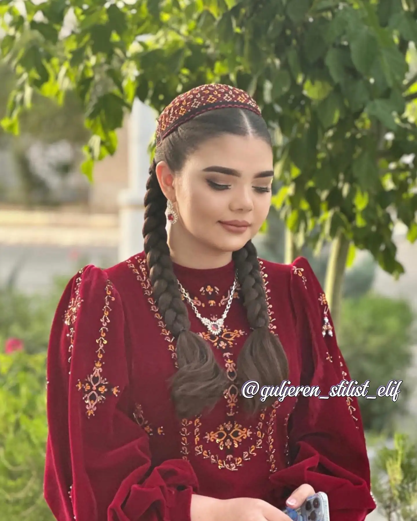 Türkmen fasonlar pombarh fasonlar Fasonlar 2025 fasonlar fason moda modalar Bezen bezen Türkmen fasonlar 2026 Türkmen fasonlar 2025 Türkmen fasonlar 2024 Türkmen fasonlar 2023 turkmenistan türkmenistan turkmen türkmen ashgabat  asgabat aşgabat balkan mary lebap dashoguz dasoguz daşoguz pombarh ponbarhat gulyupek gülýüpek stapel ştapel Gralan Çüýdeşen Abaýa Gadymy Krep Gurultaý 	Keteni Ýüpek Şifon Gipýur Lyon Welwet Atlas Kaşemir Streýç Suzana Ştapel Gülýüpek Pombarh Ýupka Gursakça Aksesuarlar Palto Penjek Okuw eşik Fata Sport eşik Uniforma Nakidka Öýme Şarf kompýuter ýaka ýaglyk Arenda köýnek 2nji el köýnek Taýyn köýnek Matalar Milli lybas milli lybaslar Toý köýnek Toý köýnekler toy koynek toy koynekler gundelik koynekler Gündelik	 
 köýnekler fata koynek Modern taze fason Eskiz koynektm turkmenkoynek türkmenkoynek fason moda moda fasonlar Iş eşik el iş	sada	ýakaly ýakasyz	keşdeli biserli	ýeňli giň nagyşly ýüregi açyk stoýka ýaka ýanly kombinasiýa 	zerli üsti aşak guşakly seçekli gysga ýeňli Uçurym köýnek  17-25 Gyzyl tomus