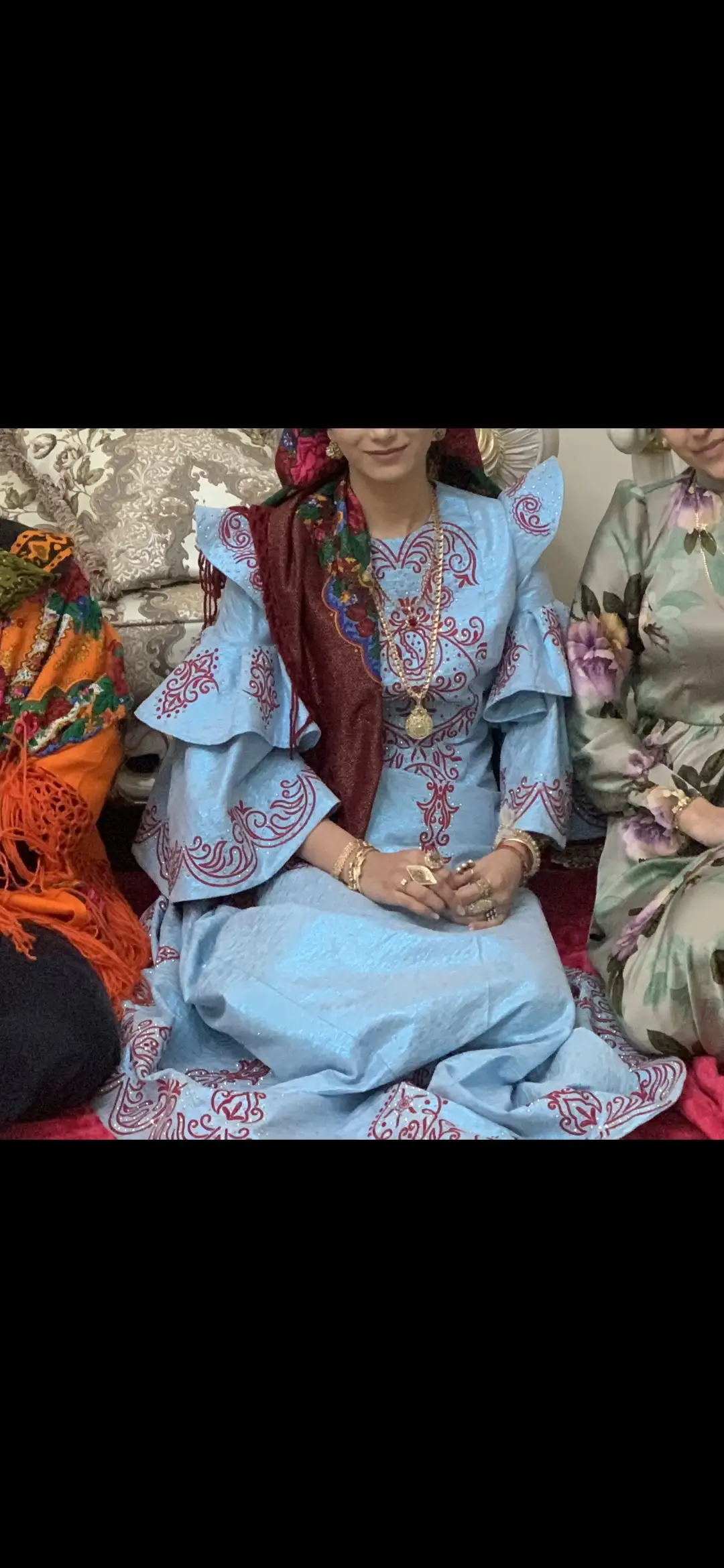 Türkmen fasonlar pombarh fasonlar Fasonlar 2025 fasonlar fason moda modalar Bezen bezen Türkmen fasonlar 2026 Türkmen fasonlar 2025 Türkmen fasonlar 2024 Türkmen fasonlar 2023 turkmenistan türkmenistan turkmen türkmen ashgabat  asgabat aşgabat balkan mary lebap dashoguz dasoguz daşoguz pombarh ponbarhat gulyupek gülýüpek stapel ştapel Gralan Çüýdeşen Abaýa Gadymy Krep Gurultaý 	Keteni Ýüpek Şifon Gipýur Lyon Welwet Atlas Kaşemir Streýç Suzana Ştapel Gülýüpek Pombarh Ýupka Gursakça Aksesuarlar Palto Penjek Okuw eşik Fata Sport eşik Uniforma Nakidka Öýme Şarf kompýuter ýaka ýaglyk Arenda köýnek 2nji el köýnek Taýyn köýnek Matalar Milli lybas milli lybaslar Toý köýnek Toý köýnekler toy koynek toy koynekler gundelik koynekler Gündelik	 
 köýnekler fata koynek Modern taze fason Eskiz koynektm turkmenkoynek türkmenkoynek fason moda moda fasonlar Iş eşik el iş	sada	ýakaly ýakasyz	keşdeli biserli	ýeňli giň nagyşly ýüregi açyk stoýka ýaka ýanly kombinasiýa 	zerli üsti aşak guşakly seçekli gysga ýeňli Keteni Toý köýnek ýakasyz, gysga ýeňli, giň, zerli, 4 iňňe ýaka 17-25, 26-35 Gök yaz, tomus, guyz 2nji el