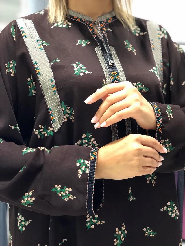 Türkmen fasonlar pombarh fasonlar Fasonlar 2025 fasonlar fason moda modalar Bezen bezen Türkmen fasonlar 2026 Türkmen fasonlar 2025 Türkmen fasonlar 2024 Türkmen fasonlar 2023 turkmenistan türkmenistan turkmen türkmen ashgabat  asgabat aşgabat balkan mary lebap dashoguz dasoguz daşoguz pombarh ponbarhat gulyupek gülýüpek stapel ştapel Gralan Çüýdeşen Abaýa Gadymy Krep Gurultaý 	Keteni Ýüpek Şifon Gipýur Lyon Welwet Atlas Kaşemir Streýç Suzana Ştapel Gülýüpek Pombarh Ýupka Gursakça Aksesuarlar Palto Penjek Okuw eşik Fata Sport eşik Uniforma Nakidka Öýme Şarf kompýuter ýaka ýaglyk Arenda köýnek 2nji el köýnek Taýyn köýnek Matalar Milli lybas milli lybaslar Toý köýnek Toý köýnekler toy koynek toy koynekler gundelik koynekler Gündelik	 
 köýnekler fata koynek Modern taze fason Eskiz koynektm turkmenkoynek türkmenkoynek fason moda moda fasonlar Iş eşik el iş	sada	ýakaly ýakasyz	keşdeli biserli	ýeňli giň nagyşly ýüregi açyk stoýka ýaka ýanly kombinasiýa 	zerli üsti aşak guşakly seçekli gysga ýeňli Ştapel Gündelik el iş, ýakaly, ýanly, ýeňli, giň 17-25, 26-35 Goýy-goňur tomus