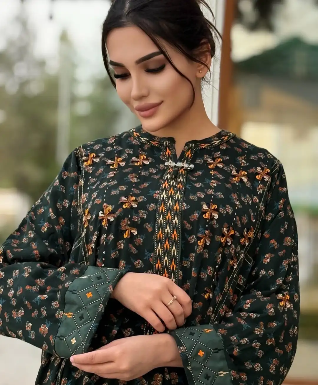 Türkmen fasonlar pombarh fasonlar Fasonlar 2025 fasonlar fason moda modalar Bezen bezen Türkmen fasonlar 2026 Türkmen fasonlar 2025 Türkmen fasonlar 2024 Türkmen fasonlar 2023 turkmenistan türkmenistan turkmen türkmen ashgabat  asgabat aşgabat balkan mary lebap dashoguz dasoguz daşoguz pombarh ponbarhat gulyupek gülýüpek stapel ştapel Gralan Çüýdeşen Abaýa Gadymy Krep Gurultaý 	Keteni Ýüpek Şifon Gipýur Lyon Welwet Atlas Kaşemir Streýç Suzana Ştapel Gülýüpek Pombarh Ýupka Gursakça Aksesuarlar Palto Penjek Okuw eşik Fata Sport eşik Uniforma Nakidka Öýme Şarf kompýuter ýaka ýaglyk Arenda köýnek 2nji el köýnek Taýyn köýnek Matalar Milli lybas milli lybaslar Toý köýnek Toý köýnekler toy koynek toy koynekler gundelik koynekler Gündelik	 
 köýnekler fata koynek Modern taze fason Eskiz koynektm turkmenkoynek türkmenkoynek fason moda moda fasonlar Iş eşik el iş	sada	ýakaly ýakasyz	keşdeli biserli	ýeňli giň nagyşly ýüregi açyk stoýka ýaka ýanly kombinasiýa 	zerli üsti aşak guşakly seçekli gysga ýeňli Ştapel Gündelik el iş, keşdeli, ýakaly, ýeňli, giň 17-25, 26-35 Goýy-ýaşyl tomus, guyz Taýyn köýnek