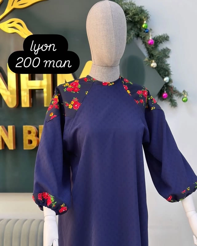 Türkmen fasonlar pombarh fasonlar Fasonlar 2025 fasonlar fason moda modalar Bezen bezen Türkmen fasonlar 2026 Türkmen fasonlar 2025 Türkmen fasonlar 2024 Türkmen fasonlar 2023 turkmenistan türkmenistan turkmen türkmen ashgabat  asgabat aşgabat balkan mary lebap dashoguz dasoguz daşoguz pombarh ponbarhat gulyupek gülýüpek stapel ştapel Gralan Çüýdeşen Abaýa Gadymy Krep Gurultaý 	Keteni Ýüpek Şifon Gipýur Lyon Welwet Atlas Kaşemir Streýç Suzana Ştapel Gülýüpek Pombarh Ýupka Gursakça Aksesuarlar Palto Penjek Okuw eşik Fata Sport eşik Uniforma Nakidka Öýme Şarf kompýuter ýaka ýaglyk Arenda köýnek 2nji el köýnek Taýyn köýnek Matalar Milli lybas milli lybaslar Toý köýnek Toý köýnekler toy koynek toy koynekler gundelik koynekler Gündelik	 
 köýnekler fata koynek Modern taze fason Eskiz koynektm turkmenkoynek türkmenkoynek fason moda moda fasonlar Iş eşik el iş	sada	ýakaly ýakasyz	keşdeli biserli	ýeňli giň nagyşly ýüregi açyk stoýka ýaka ýanly kombinasiýa 	zerli üsti aşak guşakly seçekli gysga ýeňli Lyon Iş eşik ýakasyz, ýeňli, giň 17-25, 26-35 Goýy-gök yaz, guyz Taýyn köýnek