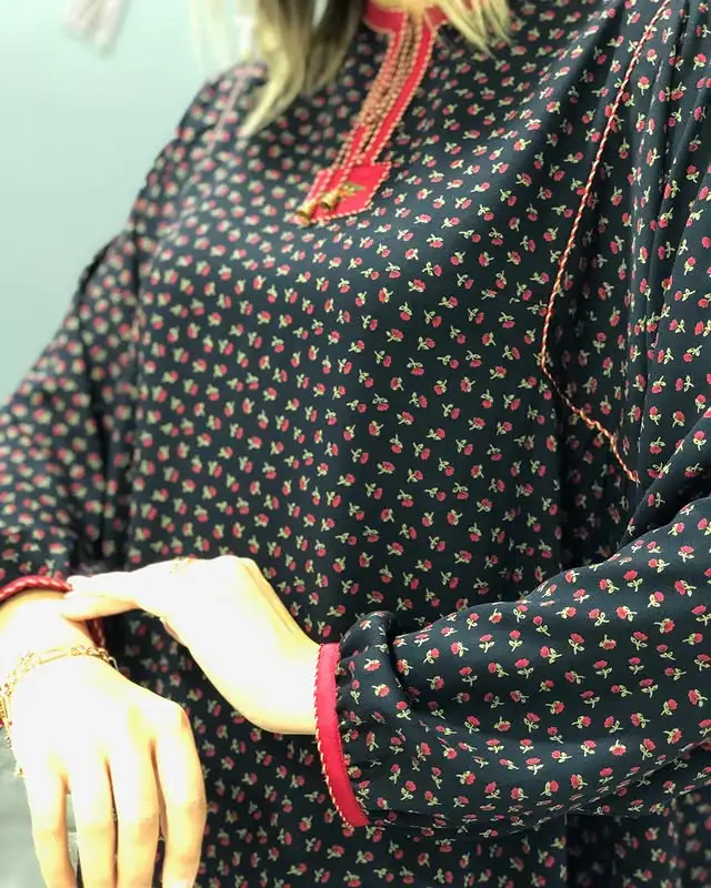 Türkmen fasonlar pombarh fasonlar Fasonlar 2025 fasonlar fason moda modalar Bezen bezen Türkmen fasonlar 2026 Türkmen fasonlar 2025 Türkmen fasonlar 2024 Türkmen fasonlar 2023 turkmenistan türkmenistan turkmen türkmen ashgabat  asgabat aşgabat balkan mary lebap dashoguz dasoguz daşoguz pombarh ponbarhat gulyupek gülýüpek stapel ştapel Gralan Çüýdeşen Abaýa Gadymy Krep Gurultaý 	Keteni Ýüpek Şifon Gipýur Lyon Welwet Atlas Kaşemir Streýç Suzana Ştapel Gülýüpek Pombarh Ýupka Gursakça Aksesuarlar Palto Penjek Okuw eşik Fata Sport eşik Uniforma Nakidka Öýme Şarf kompýuter ýaka ýaglyk Arenda köýnek 2nji el köýnek Taýyn köýnek Matalar Milli lybas milli lybaslar Toý köýnek Toý köýnekler toy koynek toy koynekler gundelik koynekler Gündelik	 
 köýnekler fata koynek Modern taze fason Eskiz koynektm turkmenkoynek türkmenkoynek fason moda moda fasonlar Iş eşik el iş	sada	ýakaly ýakasyz	keşdeli biserli	ýeňli giň nagyşly ýüregi açyk stoýka ýaka ýanly kombinasiýa 	zerli üsti aşak guşakly seçekli gysga ýeňli Ştapel Gündelik, Iş eşik el iş, ýeňli, giň 17-25, 26-35 Gara, Gyzyl tomus