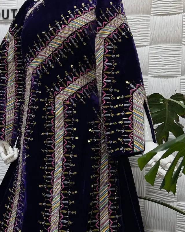 Türkmen fasonlar pombarh fasonlar Fasonlar 2025 fasonlar fason moda modalar Bezen bezen Türkmen fasonlar 2026 Türkmen fasonlar 2025 Türkmen fasonlar 2024 Türkmen fasonlar 2023 turkmenistan türkmenistan turkmen türkmen ashgabat  asgabat aşgabat balkan mary lebap dashoguz dasoguz daşoguz pombarh ponbarhat gulyupek gülýüpek stapel ştapel Gralan Çüýdeşen Abaýa Gadymy Krep Gurultaý 	Keteni Ýüpek Şifon Gipýur Lyon Welwet Atlas Kaşemir Streýç Suzana Ştapel Gülýüpek Pombarh Ýupka Gursakça Aksesuarlar Palto Penjek Okuw eşik Fata Sport eşik Uniforma Nakidka Öýme Şarf kompýuter ýaka ýaglyk Arenda köýnek 2nji el köýnek Taýyn köýnek Matalar Milli lybas milli lybaslar Toý köýnek Toý köýnekler toy koynek toy koynekler gundelik koynekler Gündelik	 
 köýnekler fata koynek Modern taze fason Eskiz koynektm turkmenkoynek türkmenkoynek fason moda moda fasonlar Iş eşik el iş	sada	ýakaly ýakasyz	keşdeli biserli	ýeňli giň nagyşly ýüregi açyk stoýka ýaka ýanly kombinasiýa 	zerli üsti aşak guşakly seçekli gysga ýeňli Panbarhat (Pombarh), Keteni, Gurultaý Toý köýnek el iş, ýakasyz, biserli, ýeňli, giň 26-35, 35+ Goýy-gök yaz, gysh
