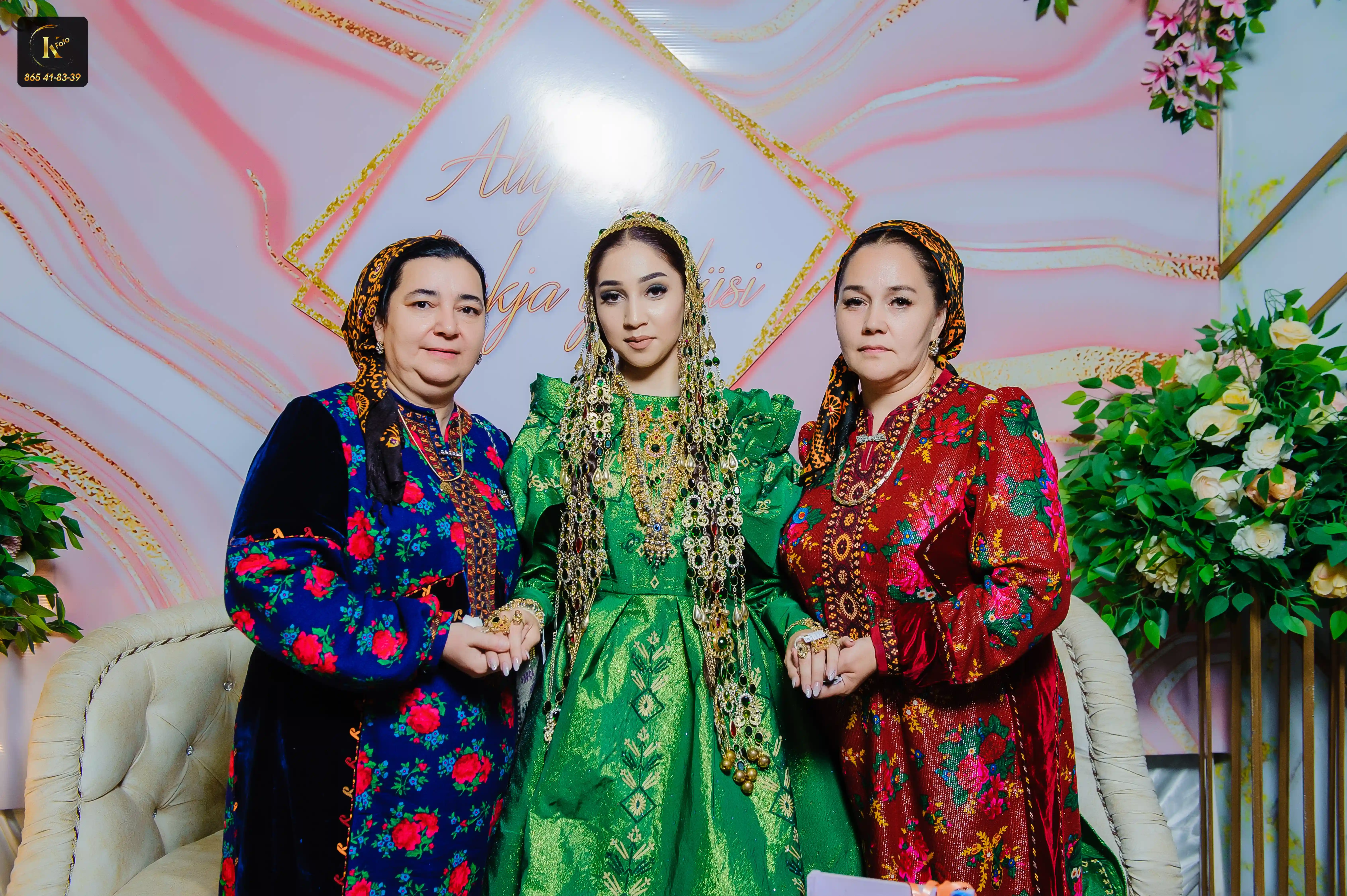 Türkmen fasonlar pombarh fasonlar Fasonlar 2025 fasonlar fason moda modalar Bezen bezen Türkmen fasonlar 2026 Türkmen fasonlar 2025 Türkmen fasonlar 2024 Türkmen fasonlar 2023 turkmenistan türkmenistan turkmen türkmen ashgabat  asgabat aşgabat balkan mary lebap dashoguz dasoguz daşoguz pombarh ponbarhat gulyupek gülýüpek stapel ştapel Gralan Çüýdeşen Abaýa Gadymy Krep Gurultaý 	Keteni Ýüpek Şifon Gipýur Lyon Welwet Atlas Kaşemir Streýç Suzana Ştapel Gülýüpek Pombarh Ýupka Gursakça Aksesuarlar Palto Penjek Okuw eşik Fata Sport eşik Uniforma Nakidka Öýme Şarf kompýuter ýaka ýaglyk Arenda köýnek 2nji el köýnek Taýyn köýnek Matalar Milli lybas milli lybaslar Toý köýnek Toý köýnekler toy koynek toy koynekler gundelik koynekler Gündelik	 
 köýnekler fata koynek Modern taze fason Eskiz koynektm turkmenkoynek türkmenkoynek fason moda moda fasonlar Iş eşik el iş	sada	ýakaly ýakasyz	keşdeli biserli	ýeňli giň nagyşly ýüregi açyk stoýka ýaka ýanly kombinasiýa 	zerli üsti aşak guşakly seçekli gysga ýeňli Keteni Toý köýnek el iş, keşdeli, ýeňli, giň, zerli, gaş 17-25, 26-35 Ýaşyl yaz, tomus, guyz, gysh 2nji el