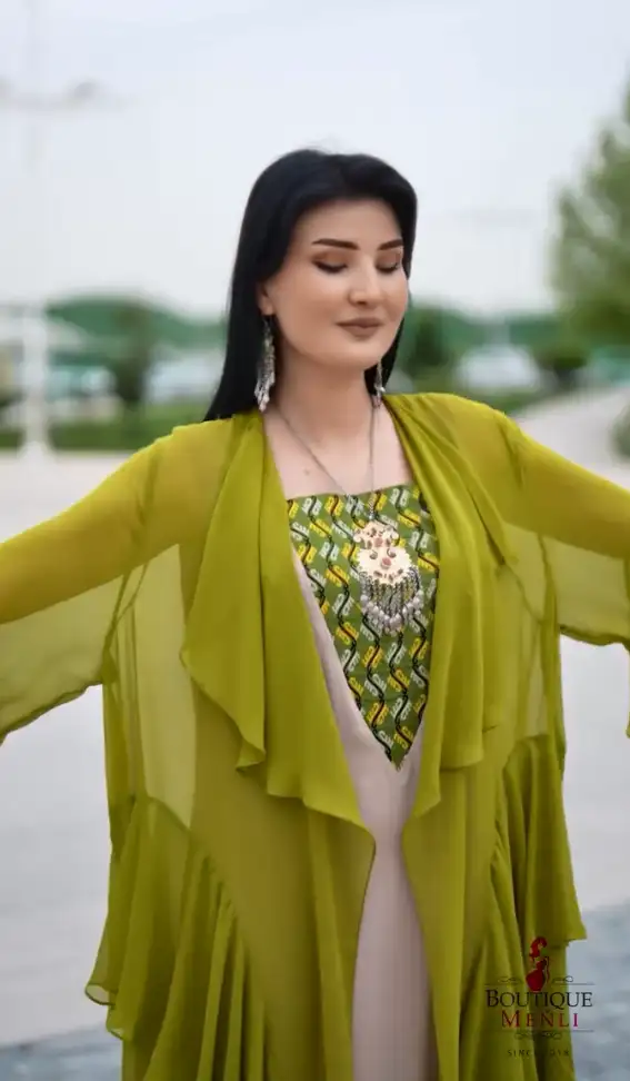Türkmen fasonlar pombarh fasonlar Fasonlar 2025 fasonlar fason moda modalar Bezen bezen Türkmen fasonlar 2026 Türkmen fasonlar 2025 Türkmen fasonlar 2024 Türkmen fasonlar 2023 turkmenistan türkmenistan turkmen türkmen ashgabat  asgabat aşgabat balkan mary lebap dashoguz dasoguz daşoguz pombarh ponbarhat gulyupek gülýüpek stapel ştapel Gralan Çüýdeşen Abaýa Gadymy Krep Gurultaý 	Keteni Ýüpek Şifon Gipýur Lyon Welwet Atlas Kaşemir Streýç Suzana Ştapel Gülýüpek Pombarh Ýupka Gursakça Aksesuarlar Palto Penjek Okuw eşik Fata Sport eşik Uniforma Nakidka Öýme Şarf kompýuter ýaka ýaglyk Arenda köýnek 2nji el köýnek Taýyn köýnek Matalar Milli lybas milli lybaslar Toý köýnek Toý köýnekler toy koynek toy koynekler gundelik koynekler Gündelik	 
 köýnekler fata koynek Modern taze fason Eskiz koynektm turkmenkoynek türkmenkoynek fason moda moda fasonlar Iş eşik el iş	sada	ýakaly ýakasyz	keşdeli biserli	ýeňli giň nagyşly ýüregi açyk stoýka ýaka ýanly kombinasiýa 	zerli üsti aşak guşakly seçekli gysga ýeňli Modern ýakaly, gysga ýeňli, giň 17-25, 26-35 Ýaşyl, Wizon yaz, tomus, guyz