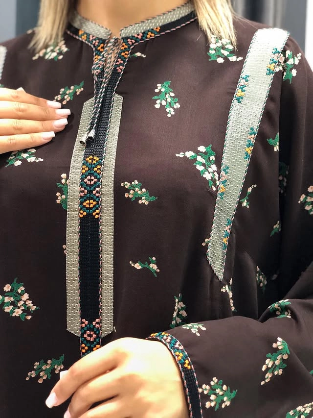 Türkmen fasonlar pombarh fasonlar Fasonlar 2025 fasonlar fason moda modalar Bezen bezen Türkmen fasonlar 2026 Türkmen fasonlar 2025 Türkmen fasonlar 2024 Türkmen fasonlar 2023 turkmenistan türkmenistan turkmen türkmen ashgabat  asgabat aşgabat balkan mary lebap dashoguz dasoguz daşoguz pombarh ponbarhat gulyupek gülýüpek stapel ştapel Gralan Çüýdeşen Abaýa Gadymy Krep Gurultaý 	Keteni Ýüpek Şifon Gipýur Lyon Welwet Atlas Kaşemir Streýç Suzana Ştapel Gülýüpek Pombarh Ýupka Gursakça Aksesuarlar Palto Penjek Okuw eşik Fata Sport eşik Uniforma Nakidka Öýme Şarf kompýuter ýaka ýaglyk Arenda köýnek 2nji el köýnek Taýyn köýnek Matalar Milli lybas milli lybaslar Toý köýnek Toý köýnekler toy koynek toy koynekler gundelik koynekler Gündelik	 
 köýnekler fata koynek Modern taze fason Eskiz koynektm turkmenkoynek türkmenkoynek fason moda moda fasonlar Iş eşik el iş	sada	ýakaly ýakasyz	keşdeli biserli	ýeňli giň nagyşly ýüregi açyk stoýka ýaka ýanly kombinasiýa 	zerli üsti aşak guşakly seçekli gysga ýeňli Ştapel Gündelik el iş, ýakaly, ýanly, ýeňli, giň 17-25, 26-35 Goýy-goňur tomus