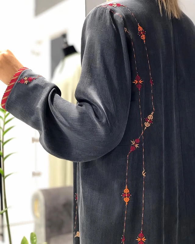 Türkmen fasonlar pombarh fasonlar Fasonlar 2025 fasonlar fason moda modalar Bezen bezen Türkmen fasonlar 2026 Türkmen fasonlar 2025 Türkmen fasonlar 2024 Türkmen fasonlar 2023 turkmenistan türkmenistan turkmen türkmen ashgabat  asgabat aşgabat balkan mary lebap dashoguz dasoguz daşoguz pombarh ponbarhat gulyupek gülýüpek stapel ştapel Gralan Çüýdeşen Abaýa Gadymy Krep Gurultaý 	Keteni Ýüpek Şifon Gipýur Lyon Welwet Atlas Kaşemir Streýç Suzana Ştapel Gülýüpek Pombarh Ýupka Gursakça Aksesuarlar Palto Penjek Okuw eşik Fata Sport eşik Uniforma Nakidka Öýme Şarf kompýuter ýaka ýaglyk Arenda köýnek 2nji el köýnek Taýyn köýnek Matalar Milli lybas milli lybaslar Toý köýnek Toý köýnekler toy koynek toy koynekler gundelik koynekler Gündelik	 
 köýnekler fata koynek Modern taze fason Eskiz koynektm turkmenkoynek türkmenkoynek fason moda moda fasonlar Iş eşik el iş	sada	ýakaly ýakasyz	keşdeli biserli	ýeňli giň nagyşly ýüregi açyk stoýka ýaka ýanly kombinasiýa 	zerli üsti aşak guşakly seçekli gysga ýeňli Ştapel, Gülýüpek Gündelik el iş, keşdeli, ýakaly, ýeňli, giň 17-25, 26-35 Çal, Goýy-çal tomus, guyz