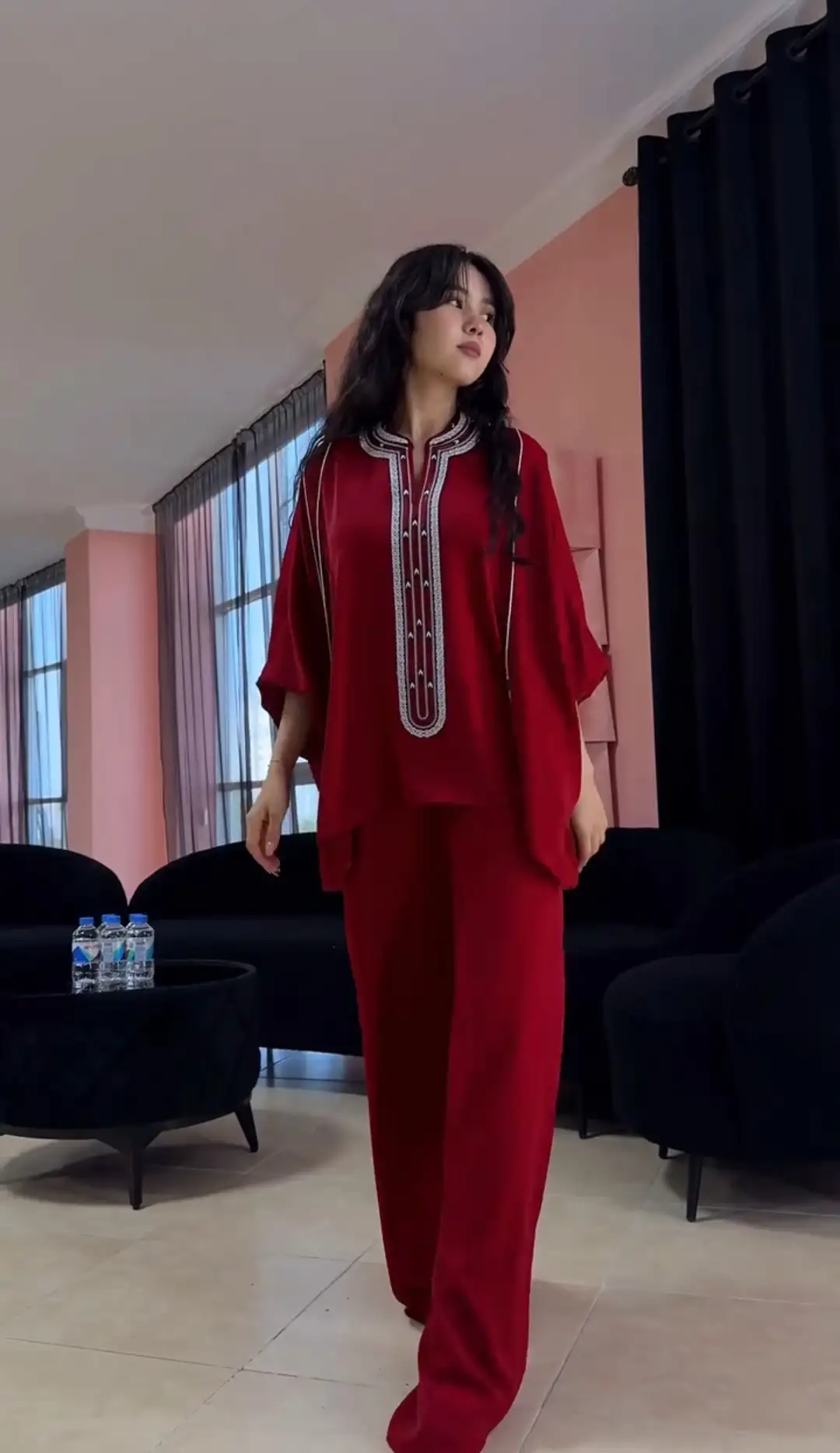 Türkmen fasonlar pombarh fasonlar Fasonlar 2025 fasonlar fason moda modalar Bezen bezen Türkmen fasonlar 2026 Türkmen fasonlar 2025 Türkmen fasonlar 2024 Türkmen fasonlar 2023 turkmenistan türkmenistan turkmen türkmen ashgabat  asgabat aşgabat balkan mary lebap dashoguz dasoguz daşoguz pombarh ponbarhat gulyupek gülýüpek stapel ştapel Gralan Çüýdeşen Abaýa Gadymy Krep Gurultaý 	Keteni Ýüpek Şifon Gipýur Lyon Welwet Atlas Kaşemir Streýç Suzana Ştapel Gülýüpek Pombarh Ýupka Gursakça Aksesuarlar Palto Penjek Okuw eşik Fata Sport eşik Uniforma Nakidka Öýme Şarf kompýuter ýaka ýaglyk Arenda köýnek 2nji el köýnek Taýyn köýnek Matalar Milli lybas milli lybaslar Toý köýnek Toý köýnekler toy koynek toy koynekler gundelik koynekler Gündelik	 
 köýnekler fata koynek Modern taze fason Eskiz koynektm turkmenkoynek türkmenkoynek fason moda moda fasonlar Iş eşik el iş	sada	ýakaly ýakasyz	keşdeli biserli	ýeňli giň nagyşly ýüregi açyk stoýka ýaka ýanly kombinasiýa 	zerli üsti aşak guşakly seçekli gysga ýeňli Şifon Modern el iş, ýakasyz, gysga ýeňli, giň, üsti aşak 17-25, 26-35 Goýy-gyzyl tomus, guyz Taýyn köýnek