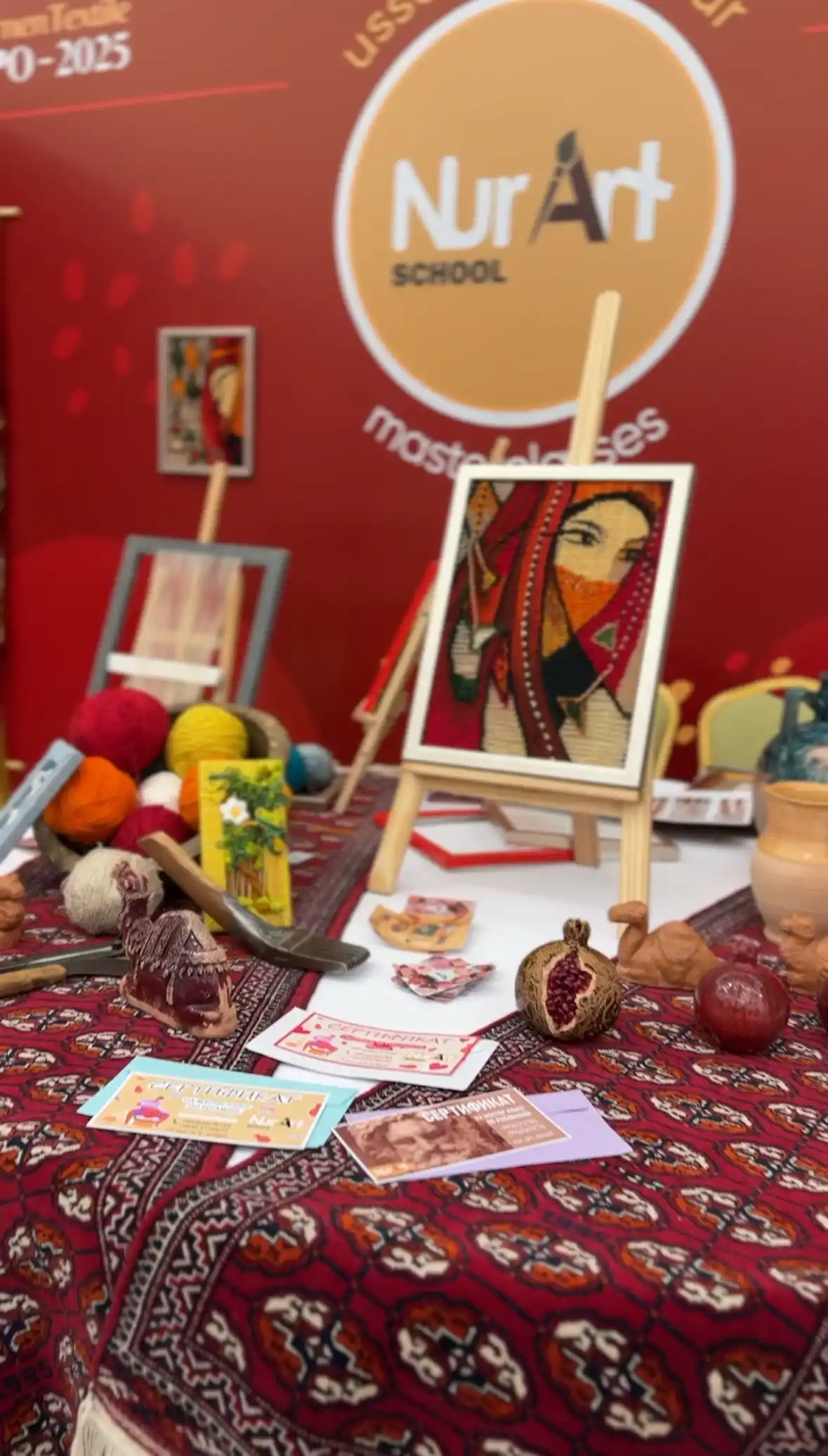 Türkmen fasonlar pombarh fasonlar Fasonlar 2025 fasonlar fason moda modalar Bezen bezen Türkmen fasonlar 2026 Türkmen fasonlar 2025 Türkmen fasonlar 2024 Türkmen fasonlar 2023 turkmenistan türkmenistan turkmen türkmen ashgabat  asgabat aşgabat balkan mary lebap dashoguz dasoguz daşoguz pombarh ponbarhat gulyupek gülýüpek stapel ştapel Gralan Çüýdeşen Abaýa Gadymy Krep Gurultaý 	Keteni Ýüpek Şifon Gipýur Lyon Welwet Atlas Kaşemir Streýç Suzana Ştapel Gülýüpek Pombarh Ýupka Gursakça Aksesuarlar Palto Penjek Okuw eşik Fata Sport eşik Uniforma Nakidka Öýme Şarf kompýuter ýaka ýaglyk Arenda köýnek 2nji el köýnek Taýyn köýnek Matalar Milli lybas milli lybaslar Toý köýnek Toý köýnekler toy koynek toy koynekler gundelik koynekler Gündelik	 
 köýnekler fata koynek Modern taze fason Eskiz koynektm turkmenkoynek türkmenkoynek fason moda moda fasonlar Iş eşik el iş	sada	ýakaly ýakasyz	keşdeli biserli	ýeňli giň nagyşly ýüregi açyk stoýka ýaka ýanly kombinasiýa 	zerli üsti aşak guşakly seçekli gysga ýeňli TürkmenTextile Expo 2025
