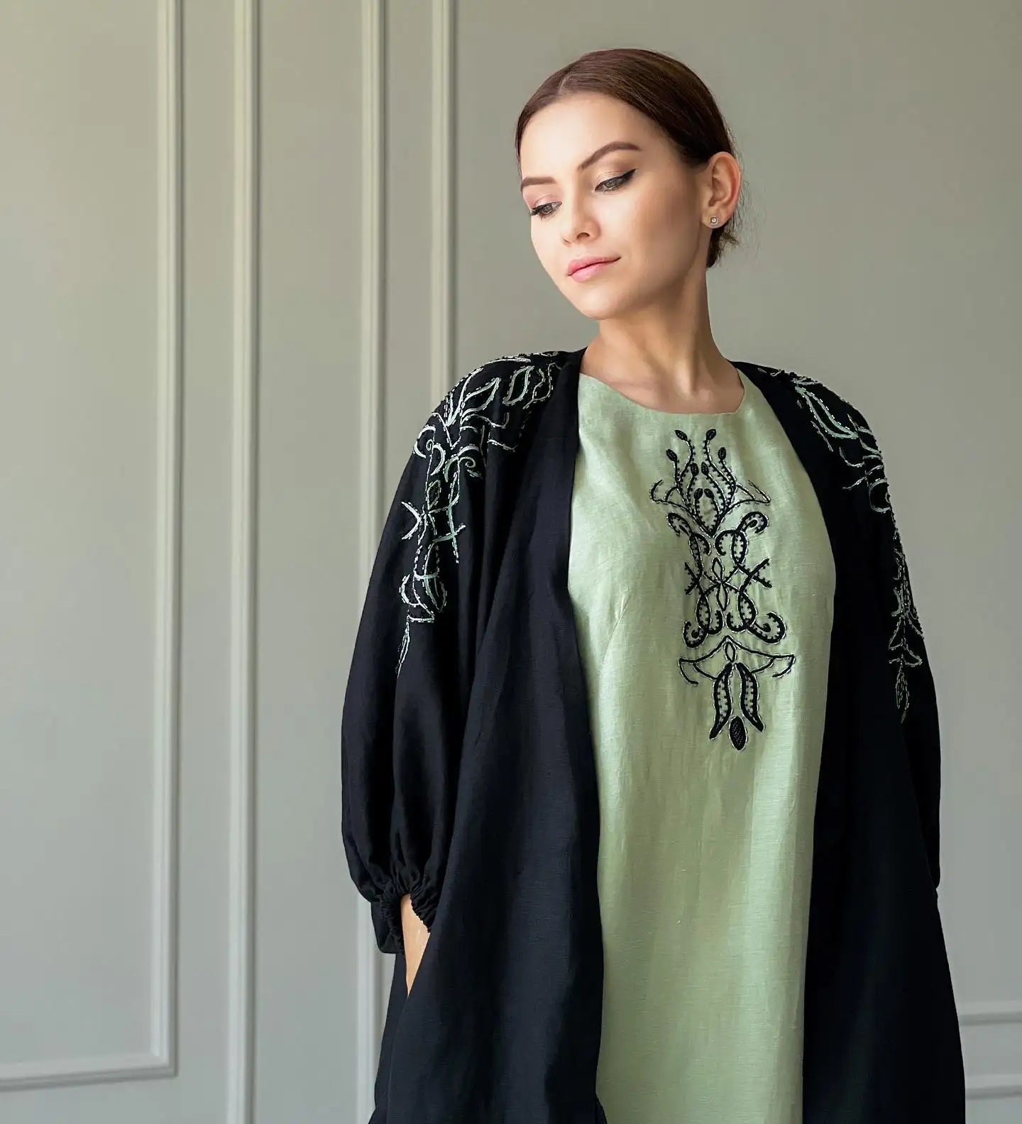 Türkmen fasonlar pombarh fasonlar Fasonlar 2025 fasonlar fason moda modalar Bezen bezen Türkmen fasonlar 2026 Türkmen fasonlar 2025 Türkmen fasonlar 2024 Türkmen fasonlar 2023 turkmenistan türkmenistan turkmen türkmen ashgabat  asgabat aşgabat balkan mary lebap dashoguz dasoguz daşoguz pombarh ponbarhat gulyupek gülýüpek stapel ştapel Gralan Çüýdeşen Abaýa Gadymy Krep Gurultaý 	Keteni Ýüpek Şifon Gipýur Lyon Welwet Atlas Kaşemir Streýç Suzana Ştapel Gülýüpek Pombarh Ýupka Gursakça Aksesuarlar Palto Penjek Okuw eşik Fata Sport eşik Uniforma Nakidka Öýme Şarf kompýuter ýaka ýaglyk Arenda köýnek 2nji el köýnek Taýyn köýnek Matalar Milli lybas milli lybaslar Toý köýnek Toý köýnekler toy koynek toy koynekler gundelik koynekler Gündelik	 
 köýnekler fata koynek Modern taze fason Eskiz koynektm turkmenkoynek türkmenkoynek fason moda moda fasonlar Iş eşik el iş	sada	ýakaly ýakasyz	keşdeli biserli	ýeňli giň nagyşly ýüregi açyk stoýka ýaka ýanly kombinasiýa 	zerli üsti aşak guşakly seçekli gysga ýeňli 