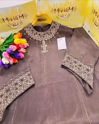 Türkmen fasonlar pombarh fasonlar Fasonlar 2025 fasonlar fason moda modalar Bezen bezen Türkmen fasonlar 2026 Türkmen fasonlar 2025 Türkmen fasonlar 2024 Türkmen fasonlar 2023 turkmenistan türkmenistan turkmen türkmen ashgabat  asgabat aşgabat balkan mary lebap dashoguz dasoguz daşoguz pombarh ponbarhat gulyupek gülýüpek stapel ştapel Gralan Çüýdeşen Abaýa Gadymy Krep Gurultaý 	Keteni Ýüpek Şifon Gipýur Lyon Welwet Atlas Kaşemir Streýç Suzana Ştapel Gülýüpek Pombarh Ýupka Gursakça Aksesuarlar Palto Penjek Okuw eşik Fata Sport eşik Uniforma Nakidka Öýme Şarf kompýuter ýaka ýaglyk Arenda köýnek 2nji el köýnek Taýyn köýnek Matalar Milli lybas milli lybaslar Toý köýnek Toý köýnekler toy koynek toy koynekler gundelik koynekler Gündelik	 
 köýnekler fata koynek Modern taze fason Eskiz koynektm turkmenkoynek türkmenkoynek fason moda moda fasonlar Iş eşik el iş	sada	ýakaly ýakasyz	keşdeli biserli	ýeňli giň nagyşly ýüregi açyk stoýka ýaka ýanly kombinasiýa 	zerli üsti aşak guşakly seçekli gysga ýeňli Lyon Gündelik sada  Haki, Wizon, Gülgüne, Gyzyl