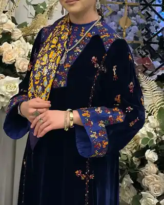Türkmen fasonlar pombarh fasonlar Fasonlar 2025 fasonlar fason moda modalar Bezen bezen Türkmen fasonlar 2026 Türkmen fasonlar 2025 Türkmen fasonlar 2024 Türkmen fasonlar 2023 turkmenistan türkmenistan turkmen türkmen ashgabat  asgabat aşgabat balkan mary lebap dashoguz dasoguz daşoguz pombarh ponbarhat gulyupek gülýüpek stapel ştapel Gralan Çüýdeşen Abaýa Gadymy Krep Gurultaý 	Keteni Ýüpek Şifon Gipýur Lyon Welwet Atlas Kaşemir Streýç Suzana Ştapel Gülýüpek Pombarh Ýupka Gursakça Aksesuarlar Palto Penjek Okuw eşik Fata Sport eşik Uniforma Nakidka Öýme Şarf kompýuter ýaka ýaglyk Arenda köýnek 2nji el köýnek Taýyn köýnek Matalar Milli lybas milli lybaslar Toý köýnek Toý köýnekler toy koynek toy koynekler gundelik koynekler Gündelik	 
 köýnekler fata koynek Modern taze fason Eskiz koynektm turkmenkoynek türkmenkoynek fason moda moda fasonlar Iş eşik el iş	sada	ýakaly ýakasyz	keşdeli biserli	ýeňli giň nagyşly ýüregi açyk stoýka ýaka ýanly kombinasiýa 	zerli üsti aşak guşakly seçekli gysga ýeňli Panbarhat (Pombarh) Toý köýnek el iş, ýakaly  Goýy-gök