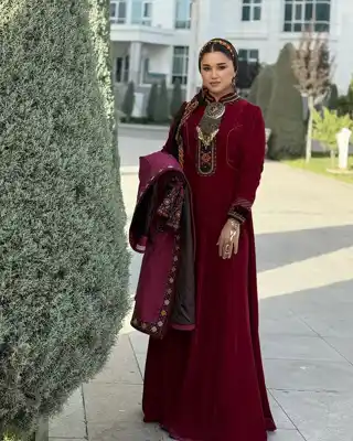 Türkmen fasonlar pombarh fasonlar Fasonlar 2025 fasonlar fason moda modalar Bezen bezen Türkmen fasonlar 2026 Türkmen fasonlar 2025 Türkmen fasonlar 2024 Türkmen fasonlar 2023 turkmenistan türkmenistan turkmen türkmen ashgabat  asgabat aşgabat balkan mary lebap dashoguz dasoguz daşoguz pombarh ponbarhat gulyupek gülýüpek stapel ştapel Gralan Çüýdeşen Abaýa Gadymy Krep Gurultaý 	Keteni Ýüpek Şifon Gipýur Lyon Welwet Atlas Kaşemir Streýç Suzana Ştapel Gülýüpek Pombarh Ýupka Gursakça Aksesuarlar Palto Penjek Okuw eşik Fata Sport eşik Uniforma Nakidka Öýme Şarf kompýuter ýaka ýaglyk Arenda köýnek 2nji el köýnek Taýyn köýnek Matalar Milli lybas milli lybaslar Toý köýnek Toý köýnekler toy koynek toy koynekler gundelik koynekler Gündelik	 
 köýnekler fata koynek Modern taze fason Eskiz koynektm turkmenkoynek türkmenkoynek fason moda moda fasonlar Iş eşik el iş	sada	ýakaly ýakasyz	keşdeli biserli	ýeňli giň nagyşly ýüregi açyk stoýka ýaka ýanly kombinasiýa 	zerli üsti aşak guşakly seçekli gysga ýeňli Panbarhat (Pombarh) Toý köýnek, Milli lybas el iş, keşdeli, ýakaly, ýanly, ýeňli, giň, nagyşly 26-35 Goýy-gyzyl