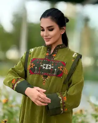 Türkmen fasonlar pombarh fasonlar Fasonlar 2025 fasonlar fason moda modalar Bezen bezen Türkmen fasonlar 2026 Türkmen fasonlar 2025 Türkmen fasonlar 2024 Türkmen fasonlar 2023 turkmenistan türkmenistan turkmen türkmen ashgabat  asgabat aşgabat balkan mary lebap dashoguz dasoguz daşoguz pombarh ponbarhat gulyupek gülýüpek stapel ştapel Gralan Çüýdeşen Abaýa Gadymy Krep Gurultaý 	Keteni Ýüpek Şifon Gipýur Lyon Welwet Atlas Kaşemir Streýç Suzana Ştapel Gülýüpek Pombarh Ýupka Gursakça Aksesuarlar Palto Penjek Okuw eşik Fata Sport eşik Uniforma Nakidka Öýme Şarf kompýuter ýaka ýaglyk Arenda köýnek 2nji el köýnek Taýyn köýnek Matalar Milli lybas milli lybaslar Toý köýnek Toý köýnekler toy koynek toy koynekler gundelik koynekler Gündelik	 
 köýnekler fata koynek Modern taze fason Eskiz koynektm turkmenkoynek türkmenkoynek fason moda moda fasonlar Iş eşik el iş	sada	ýakaly ýakasyz	keşdeli biserli	ýeňli giň nagyşly ýüregi açyk stoýka ýaka ýanly kombinasiýa 	zerli üsti aşak guşakly seçekli gysga ýeňli Gülýüpek Toý köýnek el iş, keşdeli, ýeňli, giň 17-25, 26-35 Haki yaz, tomus, guyz, gysh Taýyn köýnek