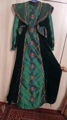 Türkmen fasonlar pombarh fasonlar Fasonlar 2025 fasonlar fason moda modalar Bezen bezen Türkmen fasonlar 2026 Türkmen fasonlar 2025 Türkmen fasonlar 2024 Türkmen fasonlar 2023 turkmenistan türkmenistan turkmen türkmen ashgabat  asgabat aşgabat balkan mary lebap dashoguz dasoguz daşoguz pombarh ponbarhat gulyupek gülýüpek stapel ştapel Gralan Çüýdeşen Abaýa Gadymy Krep Gurultaý 	Keteni Ýüpek Şifon Gipýur Lyon Welwet Atlas Kaşemir Streýç Suzana Ştapel Gülýüpek Pombarh Ýupka Gursakça Aksesuarlar Palto Penjek Okuw eşik Fata Sport eşik Uniforma Nakidka Öýme Şarf kompýuter ýaka ýaglyk Arenda köýnek 2nji el köýnek Taýyn köýnek Matalar Milli lybas milli lybaslar Toý köýnek Toý köýnekler toy koynek toy koynekler gundelik koynekler Gündelik	 
 köýnekler fata koynek Modern taze fason Eskiz koynektm turkmenkoynek türkmenkoynek fason moda moda fasonlar Iş eşik el iş	sada	ýakaly ýakasyz	keşdeli biserli	ýeňli giň nagyşly ýüregi açyk stoýka ýaka ýanly kombinasiýa 	zerli üsti aşak guşakly seçekli gysga ýeňli Keteni, Tulky Toý köýnek el iş, keşdeli, ýeňli, giň, kombinasiýa 26-35 Haki, Goýy-ýaşyl yaz, tomus, guyz, gysh 2nji el