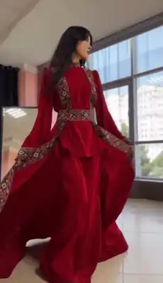 Türkmen fasonlar pombarh fasonlar Fasonlar 2025 fasonlar fason moda modalar Bezen bezen Türkmen fasonlar 2026 Türkmen fasonlar 2025 Türkmen fasonlar 2024 Türkmen fasonlar 2023 turkmenistan türkmenistan turkmen türkmen ashgabat  asgabat aşgabat balkan mary lebap dashoguz dasoguz daşoguz pombarh ponbarhat gulyupek gülýüpek stapel ştapel Gralan Çüýdeşen Abaýa Gadymy Krep Gurultaý 	Keteni Ýüpek Şifon Gipýur Lyon Welwet Atlas Kaşemir Streýç Suzana Ştapel Gülýüpek Pombarh Ýupka Gursakça Aksesuarlar Palto Penjek Okuw eşik Fata Sport eşik Uniforma Nakidka Öýme Şarf kompýuter ýaka ýaglyk Arenda köýnek 2nji el köýnek Taýyn köýnek Matalar Milli lybas milli lybaslar Toý köýnek Toý köýnekler toy koynek toy koynekler gundelik koynekler Gündelik	 
 köýnekler fata koynek Modern taze fason Eskiz koynektm turkmenkoynek türkmenkoynek fason moda moda fasonlar Iş eşik el iş	sada	ýakaly ýakasyz	keşdeli biserli	ýeňli giň nagyşly ýüregi açyk stoýka ýaka ýanly kombinasiýa 	zerli üsti aşak guşakly seçekli gysga ýeňli Şifon Toý köýnek, Modern el iş, keşdeli, ýakasyz, ýeňli, giň, guşakly, nagyşly 17-25, 26-35 Gyzyl tomus, guyz