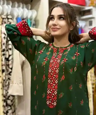 Türkmen fasonlar pombarh fasonlar Fasonlar 2025 fasonlar fason moda modalar Bezen bezen Türkmen fasonlar 2026 Türkmen fasonlar 2025 Türkmen fasonlar 2024 Türkmen fasonlar 2023 turkmenistan türkmenistan turkmen türkmen ashgabat  asgabat aşgabat balkan mary lebap dashoguz dasoguz daşoguz pombarh ponbarhat gulyupek gülýüpek stapel ştapel Gralan Çüýdeşen Abaýa Gadymy Krep Gurultaý 	Keteni Ýüpek Şifon Gipýur Lyon Welwet Atlas Kaşemir Streýç Suzana Ştapel Gülýüpek Pombarh Ýupka Gursakça Aksesuarlar Palto Penjek Okuw eşik Fata Sport eşik Uniforma Nakidka Öýme Şarf kompýuter ýaka ýaglyk Arenda köýnek 2nji el köýnek Taýyn köýnek Matalar Milli lybas milli lybaslar Toý köýnek Toý köýnekler toy koynek toy koynekler gundelik koynekler Gündelik	 
 köýnekler fata koynek Modern taze fason Eskiz koynektm turkmenkoynek türkmenkoynek fason moda moda fasonlar Iş eşik el iş	sada	ýakaly ýakasyz	keşdeli biserli	ýeňli giň nagyşly ýüregi açyk stoýka ýaka ýanly kombinasiýa 	zerli üsti aşak guşakly seçekli gysga ýeňli Ştapel Gündelik sada  Gyzyl, Goýy-ýaşyl  Taýyn köýnek