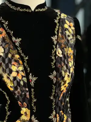 Türkmen fasonlar pombarh fasonlar Fasonlar 2025 fasonlar fason moda modalar Bezen bezen Türkmen fasonlar 2026 Türkmen fasonlar 2025 Türkmen fasonlar 2024 Türkmen fasonlar 2023 turkmenistan türkmenistan turkmen türkmen ashgabat  asgabat aşgabat balkan mary lebap dashoguz dasoguz daşoguz pombarh ponbarhat gulyupek gülýüpek stapel ştapel Gralan Çüýdeşen Abaýa Gadymy Krep Gurultaý 	Keteni Ýüpek Şifon Gipýur Lyon Welwet Atlas Kaşemir Streýç Suzana Ştapel Gülýüpek Pombarh Ýupka Gursakça Aksesuarlar Palto Penjek Okuw eşik Fata Sport eşik Uniforma Nakidka Öýme Şarf kompýuter ýaka ýaglyk Arenda köýnek 2nji el köýnek Taýyn köýnek Matalar Milli lybas milli lybaslar Toý köýnek Toý köýnekler toy koynek toy koynekler gundelik koynekler Gündelik	 
 köýnekler fata koynek Modern taze fason Eskiz koynektm turkmenkoynek türkmenkoynek fason moda moda fasonlar Iş eşik el iş	sada	ýakaly ýakasyz	keşdeli biserli	ýeňli giň nagyşly ýüregi açyk stoýka ýaka ýanly kombinasiýa 	zerli üsti aşak guşakly seçekli gysga ýeňli Panbarhat (Pombarh) Toý köýnek biserli  Gara, Bežewyý, Sary