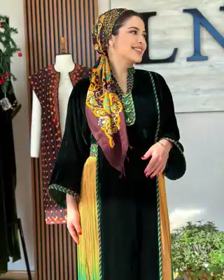 Türkmen fasonlar pombarh fasonlar Fasonlar 2025 fasonlar fason moda modalar Bezen bezen Türkmen fasonlar 2026 Türkmen fasonlar 2025 Türkmen fasonlar 2024 Türkmen fasonlar 2023 turkmenistan türkmenistan turkmen türkmen ashgabat  asgabat aşgabat balkan mary lebap dashoguz dasoguz daşoguz pombarh ponbarhat gulyupek gülýüpek stapel ştapel Gralan Çüýdeşen Abaýa Gadymy Krep Gurultaý 	Keteni Ýüpek Şifon Gipýur Lyon Welwet Atlas Kaşemir Streýç Suzana Ştapel Gülýüpek Pombarh Ýupka Gursakça Aksesuarlar Palto Penjek Okuw eşik Fata Sport eşik Uniforma Nakidka Öýme Şarf kompýuter ýaka ýaglyk Arenda köýnek 2nji el köýnek Taýyn köýnek Matalar Milli lybas milli lybaslar Toý köýnek Toý köýnekler toy koynek toy koynekler gundelik koynekler Gündelik	 
 köýnekler fata koynek Modern taze fason Eskiz koynektm turkmenkoynek türkmenkoynek fason moda moda fasonlar Iş eşik el iş	sada	ýakaly ýakasyz	keşdeli biserli	ýeňli giň nagyşly ýüregi açyk stoýka ýaka ýanly kombinasiýa 	zerli üsti aşak guşakly seçekli gysga ýeňli Panbarhat (Pombarh)  ýakaly, ýeňli