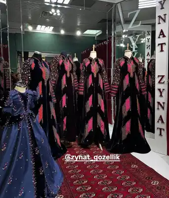Türkmen fasonlar pombarh fasonlar Fasonlar 2025 fasonlar fason moda modalar Bezen bezen Türkmen fasonlar 2026 Türkmen fasonlar 2025 Türkmen fasonlar 2024 Türkmen fasonlar 2023 turkmenistan türkmenistan turkmen türkmen ashgabat  asgabat aşgabat balkan mary lebap dashoguz dasoguz daşoguz pombarh ponbarhat gulyupek gülýüpek stapel ştapel Gralan Çüýdeşen Abaýa Gadymy Krep Gurultaý 	Keteni Ýüpek Şifon Gipýur Lyon Welwet Atlas Kaşemir Streýç Suzana Ştapel Gülýüpek Pombarh Ýupka Gursakça Aksesuarlar Palto Penjek Okuw eşik Fata Sport eşik Uniforma Nakidka Öýme Şarf kompýuter ýaka ýaglyk Arenda köýnek 2nji el köýnek Taýyn köýnek Matalar Milli lybas milli lybaslar Toý köýnek Toý köýnekler toy koynek toy koynekler gundelik koynekler Gündelik	 
 köýnekler fata koynek Modern taze fason Eskiz koynektm turkmenkoynek türkmenkoynek fason moda moda fasonlar Iş eşik el iş	sada	ýakaly ýakasyz	keşdeli biserli	ýeňli giň nagyşly ýüregi açyk stoýka ýaka ýanly kombinasiýa 	zerli üsti aşak guşakly seçekli gysga ýeňli Panbarhat (Pombarh) Toý köýnek el iş, ýakaly, ýeňli, giň, nagyşly 17-25, 26-35 Gülgüne, Gyzyl, Goýy-gök yaz, gysh