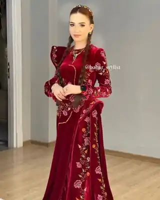 Türkmen fasonlar pombarh fasonlar Fasonlar 2025 fasonlar fason moda modalar Bezen bezen Türkmen fasonlar 2026 Türkmen fasonlar 2025 Türkmen fasonlar 2024 Türkmen fasonlar 2023 turkmenistan türkmenistan turkmen türkmen ashgabat  asgabat aşgabat balkan mary lebap dashoguz dasoguz daşoguz pombarh ponbarhat gulyupek gülýüpek stapel ştapel Gralan Çüýdeşen Abaýa Gadymy Krep Gurultaý 	Keteni Ýüpek Şifon Gipýur Lyon Welwet Atlas Kaşemir Streýç Suzana Ştapel Gülýüpek Pombarh Ýupka Gursakça Aksesuarlar Palto Penjek Okuw eşik Fata Sport eşik Uniforma Nakidka Öýme Şarf kompýuter ýaka ýaglyk Arenda köýnek 2nji el köýnek Taýyn köýnek Matalar Milli lybas milli lybaslar Toý köýnek Toý köýnekler toy koynek toy koynekler gundelik koynekler Gündelik	 
 köýnekler fata koynek Modern taze fason Eskiz koynektm turkmenkoynek türkmenkoynek fason moda moda fasonlar Iş eşik el iş	sada	ýakaly ýakasyz	keşdeli biserli	ýeňli giň nagyşly ýüregi açyk stoýka ýaka ýanly kombinasiýa 	zerli üsti aşak guşakly seçekli gysga ýeňli Uçurym köýnek  17-25 Gyzyl tomus