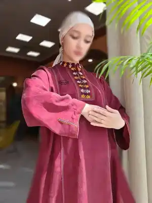 Türkmen fasonlar pombarh fasonlar Fasonlar 2025 fasonlar fason moda modalar Bezen bezen Türkmen fasonlar 2026 Türkmen fasonlar 2025 Türkmen fasonlar 2024 Türkmen fasonlar 2023 turkmenistan türkmenistan turkmen türkmen ashgabat  asgabat aşgabat balkan mary lebap dashoguz dasoguz daşoguz pombarh ponbarhat gulyupek gülýüpek stapel ştapel Gralan Çüýdeşen Abaýa Gadymy Krep Gurultaý 	Keteni Ýüpek Şifon Gipýur Lyon Welwet Atlas Kaşemir Streýç Suzana Ştapel Gülýüpek Pombarh Ýupka Gursakça Aksesuarlar Palto Penjek Okuw eşik Fata Sport eşik Uniforma Nakidka Öýme Şarf kompýuter ýaka ýaglyk Arenda köýnek 2nji el köýnek Taýyn köýnek Matalar Milli lybas milli lybaslar Toý köýnek Toý köýnekler toy koynek toy koynekler gundelik koynekler Gündelik	 
 köýnekler fata koynek Modern taze fason Eskiz koynektm turkmenkoynek türkmenkoynek fason moda moda fasonlar Iş eşik el iş	sada	ýakaly ýakasyz	keşdeli biserli	ýeňli giň nagyşly ýüregi açyk stoýka ýaka ýanly kombinasiýa 	zerli üsti aşak guşakly seçekli gysga ýeňli Gülýüpek Gündelik ýakaly, ýeňli, giň 17-25, 26-35, 35+ Goýy-gyzyl, Gyzyl yaz, tomus, guyz, gysh