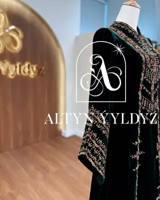 Türkmen fasonlar pombarh fasonlar Fasonlar 2025 fasonlar fason moda modalar Bezen bezen Türkmen fasonlar 2026 Türkmen fasonlar 2025 Türkmen fasonlar 2024 Türkmen fasonlar 2023 turkmenistan türkmenistan turkmen türkmen ashgabat  asgabat aşgabat balkan mary lebap dashoguz dasoguz daşoguz pombarh ponbarhat gulyupek gülýüpek stapel ştapel Gralan Çüýdeşen Abaýa Gadymy Krep Gurultaý 	Keteni Ýüpek Şifon Gipýur Lyon Welwet Atlas Kaşemir Streýç Suzana Ştapel Gülýüpek Pombarh Ýupka Gursakça Aksesuarlar Palto Penjek Okuw eşik Fata Sport eşik Uniforma Nakidka Öýme Şarf kompýuter ýaka ýaglyk Arenda köýnek 2nji el köýnek Taýyn köýnek Matalar Milli lybas milli lybaslar Toý köýnek Toý köýnekler toy koynek toy koynekler gundelik koynekler Gündelik	 
 köýnekler fata koynek Modern taze fason Eskiz koynektm turkmenkoynek türkmenkoynek fason moda moda fasonlar Iş eşik el iş	sada	ýakaly ýakasyz	keşdeli biserli	ýeňli giň nagyşly ýüregi açyk stoýka ýaka ýanly kombinasiýa 	zerli üsti aşak guşakly seçekli gysga ýeňli Panbarhat (Pombarh) Toý köýnek el iş, keşdeli, ýakaly, biserli, ýeňli 17-25, 26-35, 35+ Gara, Goýy-ýaşyl yaz, tomus, guyz