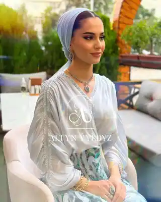 Türkmen fasonlar pombarh fasonlar Fasonlar 2025 fasonlar fason moda modalar Bezen bezen Türkmen fasonlar 2026 Türkmen fasonlar 2025 Türkmen fasonlar 2024 Türkmen fasonlar 2023 turkmenistan türkmenistan turkmen türkmen ashgabat  asgabat aşgabat balkan mary lebap dashoguz dasoguz daşoguz pombarh ponbarhat gulyupek gülýüpek stapel ştapel Gralan Çüýdeşen Abaýa Gadymy Krep Gurultaý 	Keteni Ýüpek Şifon Gipýur Lyon Welwet Atlas Kaşemir Streýç Suzana Ştapel Gülýüpek Pombarh Ýupka Gursakça Aksesuarlar Palto Penjek Okuw eşik Fata Sport eşik Uniforma Nakidka Öýme Şarf kompýuter ýaka ýaglyk Arenda köýnek 2nji el köýnek Taýyn köýnek Matalar Milli lybas milli lybaslar Toý köýnek Toý köýnekler toy koynek toy koynekler gundelik koynekler Gündelik	 
 köýnekler fata koynek Modern taze fason Eskiz koynektm turkmenkoynek türkmenkoynek fason moda moda fasonlar Iş eşik el iş	sada	ýakaly ýakasyz	keşdeli biserli	ýeňli giň nagyşly ýüregi açyk stoýka ýaka ýanly kombinasiýa 	zerli üsti aşak guşakly seçekli gysga ýeňli Şifon Toý köýnek, Modern ýakasyz, biserli, ýüregi açyk, ýeňli, giň 17-25, 26-35 Ak, Goýy-ýaşyl, Kümüş yaz, tomus, guyz