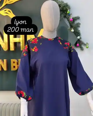 Türkmen fasonlar pombarh fasonlar Fasonlar 2025 fasonlar fason moda modalar Bezen bezen Türkmen fasonlar 2026 Türkmen fasonlar 2025 Türkmen fasonlar 2024 Türkmen fasonlar 2023 turkmenistan türkmenistan turkmen türkmen ashgabat  asgabat aşgabat balkan mary lebap dashoguz dasoguz daşoguz pombarh ponbarhat gulyupek gülýüpek stapel ştapel Gralan Çüýdeşen Abaýa Gadymy Krep Gurultaý 	Keteni Ýüpek Şifon Gipýur Lyon Welwet Atlas Kaşemir Streýç Suzana Ştapel Gülýüpek Pombarh Ýupka Gursakça Aksesuarlar Palto Penjek Okuw eşik Fata Sport eşik Uniforma Nakidka Öýme Şarf kompýuter ýaka ýaglyk Arenda köýnek 2nji el köýnek Taýyn köýnek Matalar Milli lybas milli lybaslar Toý köýnek Toý köýnekler toy koynek toy koynekler gundelik koynekler Gündelik	 
 köýnekler fata koynek Modern taze fason Eskiz koynektm turkmenkoynek türkmenkoynek fason moda moda fasonlar Iş eşik el iş	sada	ýakaly ýakasyz	keşdeli biserli	ýeňli giň nagyşly ýüregi açyk stoýka ýaka ýanly kombinasiýa 	zerli üsti aşak guşakly seçekli gysga ýeňli Lyon Iş eşik ýakasyz, ýeňli, giň 17-25, 26-35 Goýy-gök yaz, guyz Taýyn köýnek