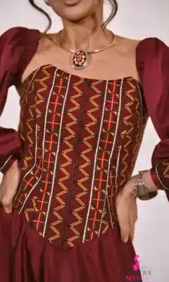 Türkmen fasonlar pombarh fasonlar Fasonlar 2025 fasonlar fason moda modalar Bezen bezen Türkmen fasonlar 2026 Türkmen fasonlar 2025 Türkmen fasonlar 2024 Türkmen fasonlar 2023 turkmenistan türkmenistan turkmen türkmen ashgabat  asgabat aşgabat balkan mary lebap dashoguz dasoguz daşoguz pombarh ponbarhat gulyupek gülýüpek stapel ştapel Gralan Çüýdeşen Abaýa Gadymy Krep Gurultaý 	Keteni Ýüpek Şifon Gipýur Lyon Welwet Atlas Kaşemir Streýç Suzana Ştapel Gülýüpek Pombarh Ýupka Gursakça Aksesuarlar Palto Penjek Okuw eşik Fata Sport eşik Uniforma Nakidka Öýme Şarf kompýuter ýaka ýaglyk Arenda köýnek 2nji el köýnek Taýyn köýnek Matalar Milli lybas milli lybaslar Toý köýnek Toý köýnekler toy koynek toy koynekler gundelik koynekler Gündelik	 
 köýnekler fata koynek Modern taze fason Eskiz koynektm turkmenkoynek türkmenkoynek fason moda moda fasonlar Iş eşik el iş	sada	ýakaly ýakasyz	keşdeli biserli	ýeňli giň nagyşly ýüregi açyk stoýka ýaka ýanly kombinasiýa 	zerli üsti aşak guşakly seçekli gysga ýeňli Modern ýakasyz, ýeňli, giň, seçekli 17-25, 26-35 Goýy-gyzyl yaz, tomus, guyz