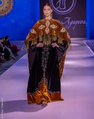 Türkmen fasonlar pombarh fasonlar Fasonlar 2025 fasonlar fason moda modalar Bezen bezen Türkmen fasonlar 2026 Türkmen fasonlar 2025 Türkmen fasonlar 2024 Türkmen fasonlar 2023 turkmenistan türkmenistan turkmen türkmen ashgabat  asgabat aşgabat balkan mary lebap dashoguz dasoguz daşoguz pombarh ponbarhat gulyupek gülýüpek stapel ştapel Gralan Çüýdeşen Abaýa Gadymy Krep Gurultaý 	Keteni Ýüpek Şifon Gipýur Lyon Welwet Atlas Kaşemir Streýç Suzana Ştapel Gülýüpek Pombarh Ýupka Gursakça Aksesuarlar Palto Penjek Okuw eşik Fata Sport eşik Uniforma Nakidka Öýme Şarf kompýuter ýaka ýaglyk Arenda köýnek 2nji el köýnek Taýyn köýnek Matalar Milli lybas milli lybaslar Toý köýnek Toý köýnekler toy koynek toy koynekler gundelik koynekler Gündelik	 
 köýnekler fata koynek Modern taze fason Eskiz koynektm turkmenkoynek türkmenkoynek fason moda moda fasonlar Iş eşik el iş	sada	ýakaly ýakasyz	keşdeli biserli	ýeňli giň nagyşly ýüregi açyk stoýka ýaka ýanly kombinasiýa 	zerli üsti aşak guşakly seçekli gysga ýeňli Panbarhat (Pombarh) Modern el iş, keşdeli, ýakasyz, ýeňli, giň, nagyşly, seçekli 17-25, 26-35 Gara, Goňur gysh