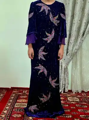 Türkmen fasonlar pombarh fasonlar Fasonlar 2025 fasonlar fason moda modalar Bezen bezen Türkmen fasonlar 2026 Türkmen fasonlar 2025 Türkmen fasonlar 2024 Türkmen fasonlar 2023 turkmenistan türkmenistan turkmen türkmen ashgabat  asgabat aşgabat balkan mary lebap dashoguz dasoguz daşoguz pombarh ponbarhat gulyupek gülýüpek stapel ştapel Gralan Çüýdeşen Abaýa Gadymy Krep Gurultaý 	Keteni Ýüpek Şifon Gipýur Lyon Welwet Atlas Kaşemir Streýç Suzana Ştapel Gülýüpek Pombarh Ýupka Gursakça Aksesuarlar Palto Penjek Okuw eşik Fata Sport eşik Uniforma Nakidka Öýme Şarf kompýuter ýaka ýaglyk Arenda köýnek 2nji el köýnek Taýyn köýnek Matalar Milli lybas milli lybaslar Toý köýnek Toý köýnekler toy koynek toy koynekler gundelik koynekler Gündelik	 
 köýnekler fata koynek Modern taze fason Eskiz koynektm turkmenkoynek türkmenkoynek fason moda moda fasonlar Iş eşik el iş	sada	ýakaly ýakasyz	keşdeli biserli	ýeňli giň nagyşly ýüregi açyk stoýka ýaka ýanly kombinasiýa 	zerli üsti aşak guşakly seçekli gysga ýeňli Panbarhat (Pombarh) Toý köýnek el iş, ýeňli, giň, nagyşly, gaş 26-35, 35+ Goýy-gök yaz, tomus, guyz 2nji el