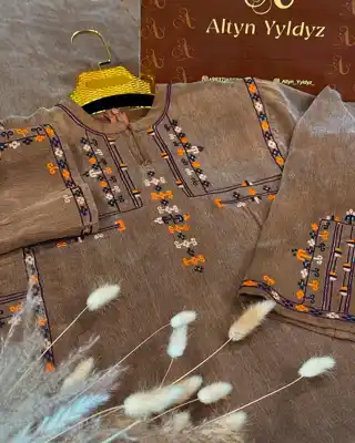Türkmen fasonlar pombarh fasonlar Fasonlar 2025 fasonlar fason moda modalar Bezen bezen Türkmen fasonlar 2026 Türkmen fasonlar 2025 Türkmen fasonlar 2024 Türkmen fasonlar 2023 turkmenistan türkmenistan turkmen türkmen ashgabat  asgabat aşgabat balkan mary lebap dashoguz dasoguz daşoguz pombarh ponbarhat gulyupek gülýüpek stapel ştapel Gralan Çüýdeşen Abaýa Gadymy Krep Gurultaý 	Keteni Ýüpek Şifon Gipýur Lyon Welwet Atlas Kaşemir Streýç Suzana Ştapel Gülýüpek Pombarh Ýupka Gursakça Aksesuarlar Palto Penjek Okuw eşik Fata Sport eşik Uniforma Nakidka Öýme Şarf kompýuter ýaka ýaglyk Arenda köýnek 2nji el köýnek Taýyn köýnek Matalar Milli lybas milli lybaslar Toý köýnek Toý köýnekler toy koynek toy koynekler gundelik koynekler Gündelik	 
 köýnekler fata koynek Modern taze fason Eskiz koynektm turkmenkoynek türkmenkoynek fason moda moda fasonlar Iş eşik el iş	sada	ýakaly ýakasyz	keşdeli biserli	ýeňli giň nagyşly ýüregi açyk stoýka ýaka ýanly kombinasiýa 	zerli üsti aşak guşakly seçekli gysga ýeňli Gülýüpek Gündelik el iş, ýakaly, ýeňli, giň, nagyşly 26-35, 35+ Goňur yaz, tomus, guyz