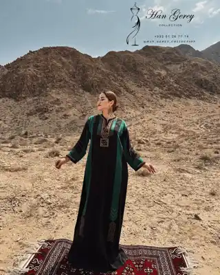 Türkmen fasonlar pombarh fasonlar Fasonlar 2025 fasonlar fason moda modalar Bezen bezen Türkmen fasonlar 2026 Türkmen fasonlar 2025 Türkmen fasonlar 2024 Türkmen fasonlar 2023 turkmenistan türkmenistan turkmen türkmen ashgabat  asgabat aşgabat balkan mary lebap dashoguz dasoguz daşoguz pombarh ponbarhat gulyupek gülýüpek stapel ştapel Gralan Çüýdeşen Abaýa Gadymy Krep Gurultaý 	Keteni Ýüpek Şifon Gipýur Lyon Welwet Atlas Kaşemir Streýç Suzana Ştapel Gülýüpek Pombarh Ýupka Gursakça Aksesuarlar Palto Penjek Okuw eşik Fata Sport eşik Uniforma Nakidka Öýme Şarf kompýuter ýaka ýaglyk Arenda köýnek 2nji el köýnek Taýyn köýnek Matalar Milli lybas milli lybaslar Toý köýnek Toý köýnekler toy koynek toy koynekler gundelik koynekler Gündelik	 
 köýnekler fata koynek Modern taze fason Eskiz koynektm turkmenkoynek türkmenkoynek fason moda moda fasonlar Iş eşik el iş	sada	ýakaly ýakasyz	keşdeli biserli	ýeňli giň nagyşly ýüregi açyk stoýka ýaka ýanly kombinasiýa 	zerli üsti aşak guşakly seçekli gysga ýeňli Gülýüpek Toý köýnek el iş, ýakaly  Goýy-ýaşyl