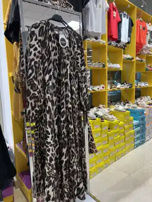 Türkmen fasonlar pombarh fasonlar Fasonlar 2025 fasonlar fason moda modalar Bezen bezen Türkmen fasonlar 2026 Türkmen fasonlar 2025 Türkmen fasonlar 2024 Türkmen fasonlar 2023 turkmenistan türkmenistan turkmen türkmen ashgabat  asgabat aşgabat balkan mary lebap dashoguz dasoguz daşoguz pombarh ponbarhat gulyupek gülýüpek stapel ştapel Gralan Çüýdeşen Abaýa Gadymy Krep Gurultaý 	Keteni Ýüpek Şifon Gipýur Lyon Welwet Atlas Kaşemir Streýç Suzana Ştapel Gülýüpek Pombarh Ýupka Gursakça Aksesuarlar Palto Penjek Okuw eşik Fata Sport eşik Uniforma Nakidka Öýme Şarf kompýuter ýaka ýaglyk Arenda köýnek 2nji el köýnek Taýyn köýnek Matalar Milli lybas milli lybaslar Toý köýnek Toý köýnekler toy koynek toy koynekler gundelik koynekler Gündelik	 
 köýnekler fata koynek Modern taze fason Eskiz koynektm turkmenkoynek türkmenkoynek fason moda moda fasonlar Iş eşik el iş	sada	ýakaly ýakasyz	keşdeli biserli	ýeňli giň nagyşly ýüregi açyk stoýka ýaka ýanly kombinasiýa 	zerli üsti aşak guşakly seçekli gysga ýeňli Lyon Gündelik   Goýy-goňur tomus Taýyn köýnek