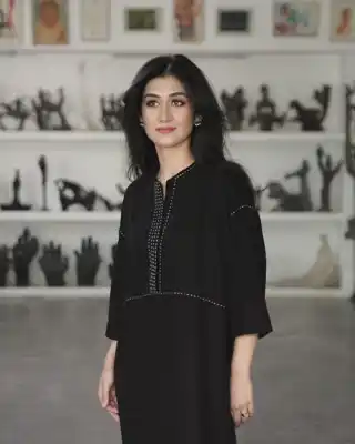 Türkmen fasonlar pombarh fasonlar Fasonlar 2025 fasonlar fason moda modalar Bezen bezen Türkmen fasonlar 2026 Türkmen fasonlar 2025 Türkmen fasonlar 2024 Türkmen fasonlar 2023 turkmenistan türkmenistan turkmen türkmen ashgabat  asgabat aşgabat balkan mary lebap dashoguz dasoguz daşoguz pombarh ponbarhat gulyupek gülýüpek stapel ştapel Gralan Çüýdeşen Abaýa Gadymy Krep Gurultaý 	Keteni Ýüpek Şifon Gipýur Lyon Welwet Atlas Kaşemir Streýç Suzana Ştapel Gülýüpek Pombarh Ýupka Gursakça Aksesuarlar Palto Penjek Okuw eşik Fata Sport eşik Uniforma Nakidka Öýme Şarf kompýuter ýaka ýaglyk Arenda köýnek 2nji el köýnek Taýyn köýnek Matalar Milli lybas milli lybaslar Toý köýnek Toý köýnekler toy koynek toy koynekler gundelik koynekler Gündelik	 
 köýnekler fata koynek Modern taze fason Eskiz koynektm turkmenkoynek türkmenkoynek fason moda moda fasonlar Iş eşik el iş	sada	ýakaly ýakasyz	keşdeli biserli	ýeňli giň nagyşly ýüregi açyk stoýka ýaka ýanly kombinasiýa 	zerli üsti aşak guşakly seçekli gysga ýeňli Gündelik sada  Gara