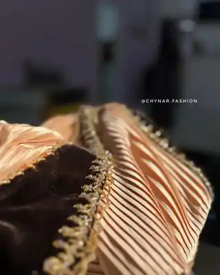 Türkmen fasonlar pombarh fasonlar Fasonlar 2025 fasonlar fason moda modalar Bezen bezen Türkmen fasonlar 2026 Türkmen fasonlar 2025 Türkmen fasonlar 2024 Türkmen fasonlar 2023 turkmenistan türkmenistan turkmen türkmen ashgabat  asgabat aşgabat balkan mary lebap dashoguz dasoguz daşoguz pombarh ponbarhat gulyupek gülýüpek stapel ştapel Gralan Çüýdeşen Abaýa Gadymy Krep Gurultaý 	Keteni Ýüpek Şifon Gipýur Lyon Welwet Atlas Kaşemir Streýç Suzana Ştapel Gülýüpek Pombarh Ýupka Gursakça Aksesuarlar Palto Penjek Okuw eşik Fata Sport eşik Uniforma Nakidka Öýme Şarf kompýuter ýaka ýaglyk Arenda köýnek 2nji el köýnek Taýyn köýnek Matalar Milli lybas milli lybaslar Toý köýnek Toý köýnekler toy koynek toy koynekler gundelik koynekler Gündelik	 
 köýnekler fata koynek Modern taze fason Eskiz koynektm turkmenkoynek türkmenkoynek fason moda moda fasonlar Iş eşik el iş	sada	ýakaly ýakasyz	keşdeli biserli	ýeňli giň nagyşly ýüregi açyk stoýka ýaka ýanly kombinasiýa 	zerli üsti aşak guşakly seçekli gysga ýeňli Toý köýnek, Modern el iş, keşdeli, ýakasyz, ýeňli 17-25, 26-35 Gara, Altyn