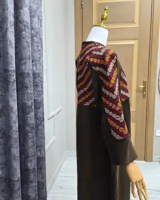 Türkmen fasonlar pombarh fasonlar Fasonlar 2025 fasonlar fason moda modalar Bezen bezen Türkmen fasonlar 2026 Türkmen fasonlar 2025 Türkmen fasonlar 2024 Türkmen fasonlar 2023 turkmenistan türkmenistan turkmen türkmen ashgabat  asgabat aşgabat balkan mary lebap dashoguz dasoguz daşoguz pombarh ponbarhat gulyupek gülýüpek stapel ştapel Gralan Çüýdeşen Abaýa Gadymy Krep Gurultaý 	Keteni Ýüpek Şifon Gipýur Lyon Welwet Atlas Kaşemir Streýç Suzana Ştapel Gülýüpek Pombarh Ýupka Gursakça Aksesuarlar Palto Penjek Okuw eşik Fata Sport eşik Uniforma Nakidka Öýme Şarf kompýuter ýaka ýaglyk Arenda köýnek 2nji el köýnek Taýyn köýnek Matalar Milli lybas milli lybaslar Toý köýnek Toý köýnekler toy koynek toy koynekler gundelik koynekler Gündelik	 
 köýnekler fata koynek Modern taze fason Eskiz koynektm turkmenkoynek türkmenkoynek fason moda moda fasonlar Iş eşik el iş	sada	ýakaly ýakasyz	keşdeli biserli	ýeňli giň nagyşly ýüregi açyk stoýka ýaka ýanly kombinasiýa 	zerli üsti aşak guşakly seçekli gysga ýeňli Gülýüpek Milli lybas el iş, keşdeli, ýeňli, giň 26-35 Goňur yaz, guyz