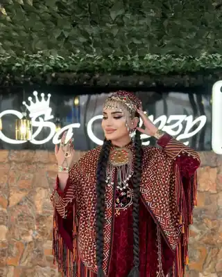 Türkmen fasonlar pombarh fasonlar Fasonlar 2025 fasonlar fason moda modalar Bezen bezen Türkmen fasonlar 2026 Türkmen fasonlar 2025 Türkmen fasonlar 2024 Türkmen fasonlar 2023 turkmenistan türkmenistan turkmen türkmen ashgabat  asgabat aşgabat balkan mary lebap dashoguz dasoguz daşoguz pombarh ponbarhat gulyupek gülýüpek stapel ştapel Gralan Çüýdeşen Abaýa Gadymy Krep Gurultaý 	Keteni Ýüpek Şifon Gipýur Lyon Welwet Atlas Kaşemir Streýç Suzana Ştapel Gülýüpek Pombarh Ýupka Gursakça Aksesuarlar Palto Penjek Okuw eşik Fata Sport eşik Uniforma Nakidka Öýme Şarf kompýuter ýaka ýaglyk Arenda köýnek 2nji el köýnek Taýyn köýnek Matalar Milli lybas milli lybaslar Toý köýnek Toý köýnekler toy koynek toy koynekler gundelik koynekler Gündelik	 
 köýnekler fata koynek Modern taze fason Eskiz koynektm turkmenkoynek türkmenkoynek fason moda moda fasonlar Iş eşik el iş	sada	ýakaly ýakasyz	keşdeli biserli	ýeňli giň nagyşly ýüregi açyk stoýka ýaka ýanly kombinasiýa 	zerli üsti aşak guşakly seçekli gysga ýeňli Milli lybas el iş  Goýy-gyzyl
